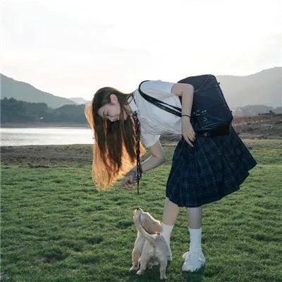 三条黑暗的街道